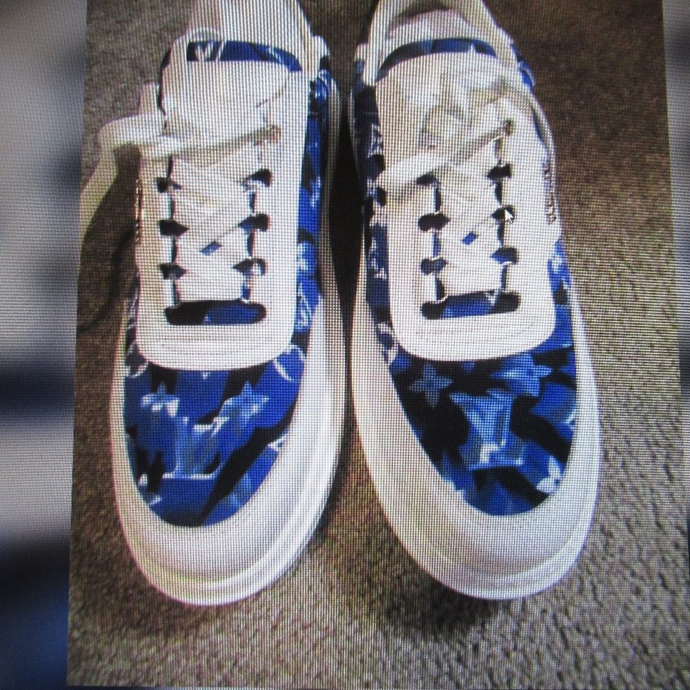 LOUIS VUITTON White Canvas Blue Logo Insets Tennis Shoes Sneakers Sz 44 USA 11